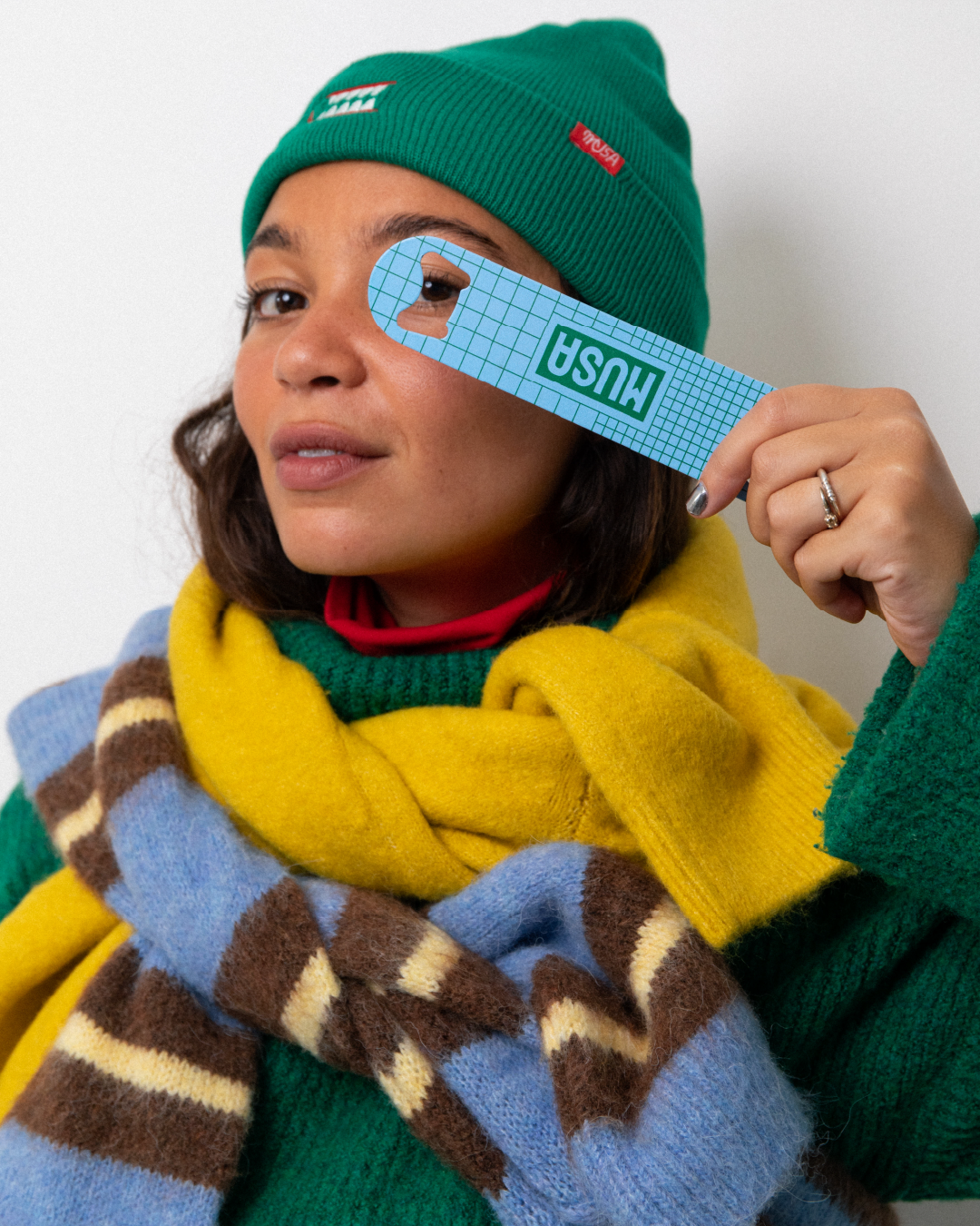 Abre caricas ou abridor de garrafas Musa em destaque, prenda útil para fãs de cerveja artesanal