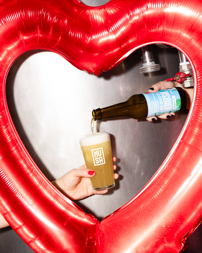 Garrafa de cerveja artesanal Musa em colaboração com o Catraio, edição especial de aniversário