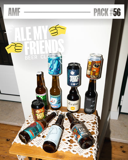 Foto do pack Ale My Friends da Cerveja Musa, com as 12 garrafas do mês alinhadas: Fermentage, Dois Corvos (Night Creature, Creature e Chihuahua), Amo (Chocolate Porter e Rye Dubbel), Sovina (Lager Helles e Trigo Weissbier) e Musa (Cold Cold Xmas, A Lager Called Quest, Psycho Pilsner e Mango Lingo Lingo)