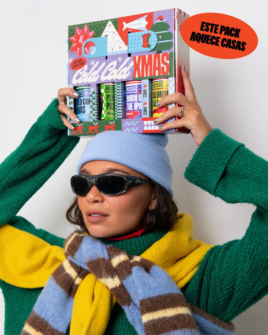 Pack de 4 cervejas MUSA - Cold Cold Xmas, Psycho Pilsner, Born in the IPA, Blondie - com abre-caricas grátis, prenda prática e acessível para amigo secreto